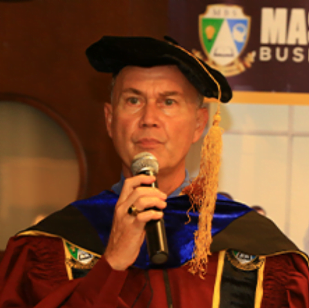 Dr. Jonathan M Kamphuis